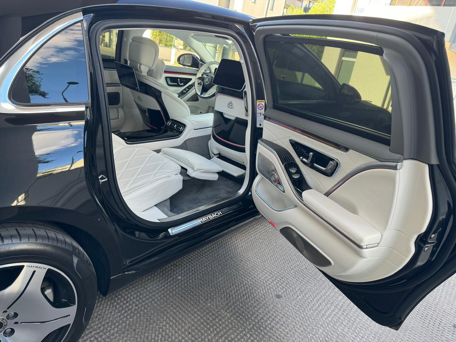 Luxury Limousine Service Zurich